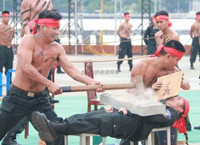 Báo Trung Quốc khen ngợi kỹ năng tác chiến của nữ cảnh sát đặc nhiệm Việt Nam