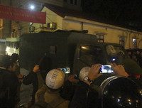 Hình ảnh cách ly bị cáo trong phiên tòa xử ông Đinh La Thăng và đồng phạm