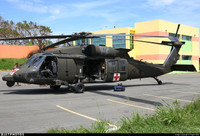 [ẢNH] Xe trượt tuyết đâm rách đuôi trực thăng Mỹ