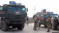 [ẢNH] Đoàn xe tuần tra của quân cảnh Nga tại Syria bị Mỹ đe dọa dùng vũ lực