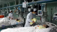 [ẢNH] Chấn động khi phát hiện 12.000 chai huyết tương nhiễm HIV