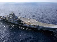 [ẢNH] Tàu sân bay Đô đốc Kuznetsov chuẩn bị 