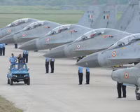 [ẢNH] Tiêm kích Pakistan bất ngờ tấn công dữ dội, Ấn Độ dồn Su-30MKI về sát biên giới