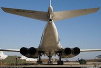 [ẢNH] Căng thẳng với Nga, Ukraine ngửa mặt than trời, giá như đừng phá hủy phi đội 