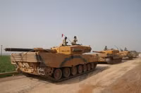[ẢNH] Quân đội Syria phản ứng nóng khi xe tăng Thổ Nhĩ Kỳ áp sát Manbij
