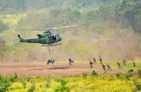 [ẢNH] Lục quân Indonesia tập trận hoành tráng, khoe dàn vũ khí cực mạnh