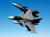 [ẢNH] Tiêm kích JAS-39 Gripen Thụy Điển gửi 