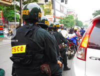 [ẢNH] Sát cánh cùng Cảnh sát Cơ động trong buổi tuần tra xử lý vi phạm về mũ bảo hiểm