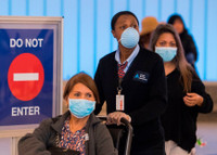 [ẢNH] Khống chế Covid-19 bước đầu thất bại, Mỹ trở thành vùng dịch lớn thứ ba thế giới