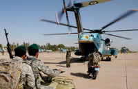 [ẢNH] Lật lại vụ đột kích vào Iran thất bại, biệt kích Mỹ thiệt mạng, bỏ lại máy bay