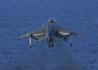 [ẢNH] Mỹ điều siêu tàu đổ bộ mang chiến đấu cơ dị tới áp sát Iran