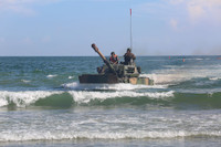 [ẢNH] Trung Quốc triển khai chiến mã thép ZTD-05 tới eo biển Đài Loan