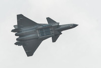 [ẢNH Vụ Su-57 Nga rơi: Trung Quốc ‘dìm hàng’ không thương tiếc, tranh thủ khoe J-20