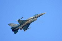 Tiêm kích J-10 sau nâng cấp có phải là đối thủ của F-16 Block 52 Plus?