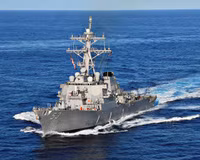 [ẢNH] Tại sao Trung Quốc lo lắng trước loại chiến hạm vừa vượt qua eo biển Đài Loan?