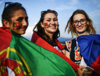 [Ảnh] Những nữ cổ động viên xinh đẹp 