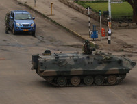 Các nước kêu gọi Zimbabwe kiềm chế, đối thoại giải quyết khủng hoảng chính trị