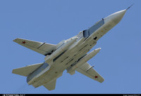 [ẢNH] Điều gì đang xảy ra khi An-124 lại tới Algeria để đưa Su-24 về Nga?