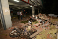 [ẢNH] Hoang tàn đổ nát sau trận động đất khiến 82 người thiệt mạng tại Indonesia