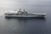 [ẢNH] Mỹ bất ngờ đem siêu tàu đổ bộ cùng F-35 tới thị uy gần Trung Quốc