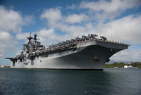 [ẢNH] Mỹ bất ngờ đem siêu tàu đổ bộ cùng F-35 tới thị uy gần Trung Quốc