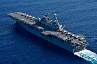 [ẢNH] Mỹ bất ngờ đem siêu tàu đổ bộ cùng F-35 tới thị uy gần Trung Quốc