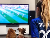 [ẢNH] Nàng WAGs với vẻ đẹp hút hồn của thủ quân Pháp