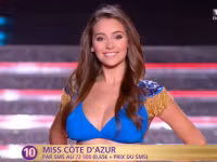 [ẢNH] Nàng WAGs với vẻ đẹp hút hồn của thủ quân Pháp