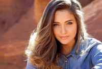 [ẢNH] Nàng WAGs với vẻ đẹp hút hồn của thủ quân Pháp