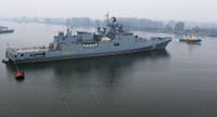 [ẢNH] Biên đội 3 tàu chiến Nga tạo gọng kìm áp đảo nhóm tấn công tàu sân bay Pháp