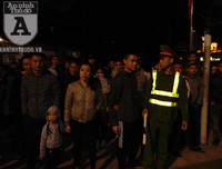 [ẢNH] Sau trận cầu Việt Nam - Thái Lan: Cảnh sát 141 thể hiện bản lĩnh, kiên quyết