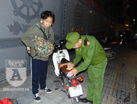 [ẢNH] Sau trận cầu Việt Nam - Thái Lan: Cảnh sát 141 thể hiện bản lĩnh, kiên quyết