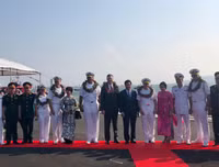 Ngắm tàu sân bay USS Carl Vinson đang ghé thăm Việt Nam Đà Nẵng