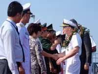 Ngắm tàu sân bay USS Carl Vinson đang ghé thăm Việt Nam Đà Nẵng