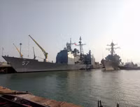 Ngắm tàu sân bay USS Carl Vinson đang ghé thăm Việt Nam Đà Nẵng