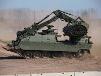 [ẢNH] Top 5 xe công binh vạn năng đáng gờm nhất thế giới