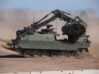 [ẢNH] Top 5 xe công binh vạn năng đáng gờm nhất thế giới