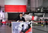 [ẢNH] Ba Lan tiết kiệm gần... 2 tỷ USD trong hợp đồng mua F-35 với Mỹ