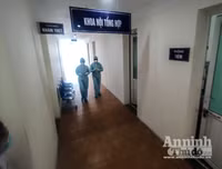 [ẢNH] Ngày 27-2 đặc biệt của các bác sỹ Công an Thủ đô nơi tuyến đầu phòng dịch Covid - 19