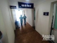 [ẢNH] Ngày 27-2 đặc biệt của các bác sỹ Công an Thủ đô nơi tuyến đầu phòng dịch Covid - 19