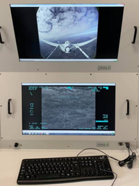 [ẢNH] Ukraine nhận vũ khí tối tân từ NATO, ly khai miền Đông 