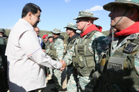 [ẢNH] Venezuela dồn 150.000 quân sát biên giới Colombia, Mỹ liệu có hành động?