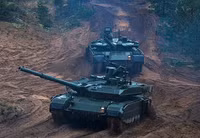 [ẢNH] Nga chọn chiến tăng T-80BVM để trấn giữ Bắc Cực và Viễn Đông