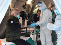 [ẢNH] Những người hùng trong tuyến đầu chống Covid-19 tại Italy