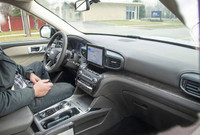 [ẢNH] Ford Explorer 2020 trang bị lốp có khả năng tự vá