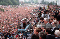 [ẢNH] Chân dung người chắp cánh cho Vladimir Putin trở thành Tổng thống Nga vĩ đại