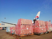 [ẢNH] Hà Lan thu hồi khẩu trang, Tây Ban Nha trả bộ kit Trung Quốc kém chất lượng