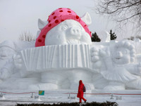 [Ảnh] Những tác phẩm điêu khắc bằng băng tuyệt đẹp khiến người xem sửng sốt