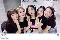 [ẢNH] Vẻ đẹp long lanh gợi cảm của các kiều nữ Hàn Quốc sang Triều Tiên biểu diễn