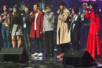 [ẢNH] Vẻ đẹp long lanh gợi cảm của các kiều nữ Hàn Quốc sang Triều Tiên biểu diễn